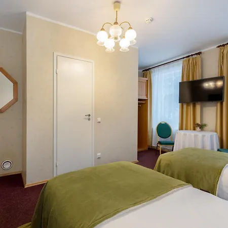 Verevi Motel Elva Chambre photo